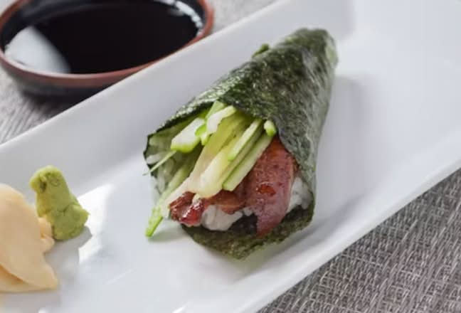 T5 Eel cucumber hand roll 烤鳗鱼青瓜手卷